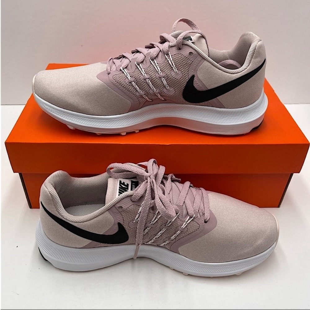 NIKE RUN SWIFT Women’s Sneakers